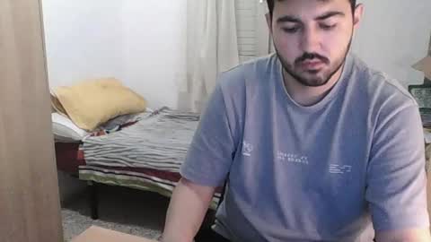 Snapshot of gsendra chatting on December 4, 10:57 am gsendra online show from December 4, 10:57 am