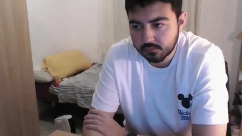 Snapshot of gsendra chatting on December 13, 8:09 am gsendra online show from December 13, 8:09 am