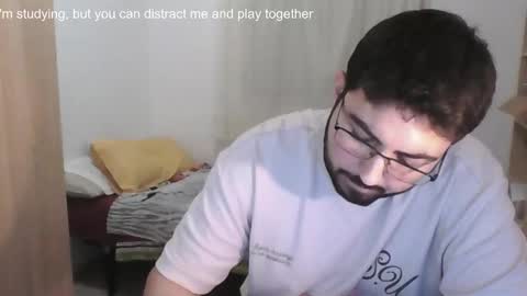 Snapshot of gsendra chatting on December 18, 6:14 pm gsendra online show from December 18, 6:14 pm