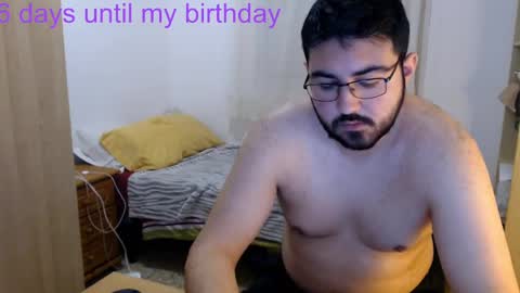 Snapshot of gsendra chatting on January 9, 11:25 am gsendra online show from January 9, 11:25 am