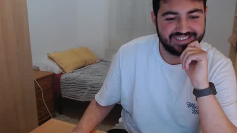 Snapshot of gsendra chatting on January 11, 11:34 am gsendra online show from January 11, 11:34 am