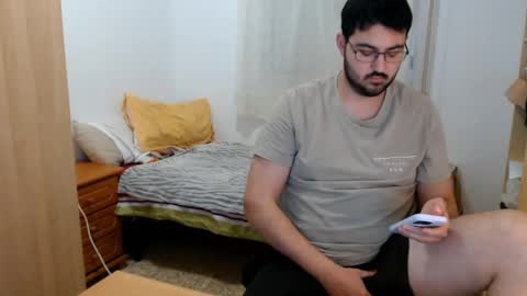 Snapshot of gsendra chatting on January 13, 3:15 pm gsendra online show from January 13, 3:15 pm