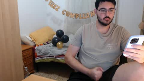 Snapshot of gsendra chatting on January 15, 9:02 am gsendra online show from January 15, 9:02 am