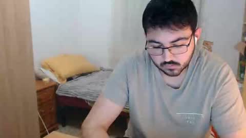 Snapshot of gsendra chatting on January 19, 2:38 pm gsendra online show from January 19, 2:38 pm