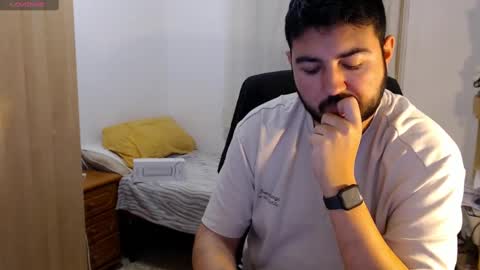 Snapshot of gsendra chatting on March 5, 9:27 am gsendra online show from March 5, 9:27 am