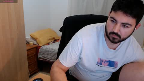 Snapshot of gsendra chatting on March 9, 4:55 pm gsendra online show from March 9, 4:55 pm