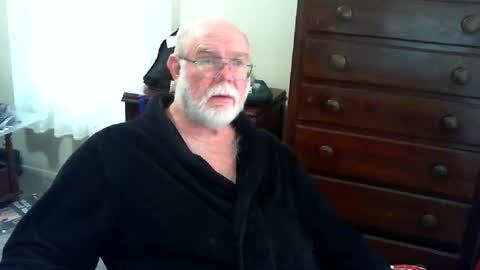 Snapshot of gtnolder60 chatting on April 19, 10:45 pm Gary online show from April 19, 10:45 pm