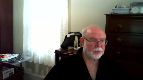 Snapshot of gtnolder60 chatting on April 29, 2:10 pm Gary online show from April 29, 2:10 pm