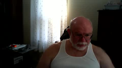 Snapshot of gtnolder60 chatting on May 1, 1:37 pm Gary online show from May 1, 1:37 pm
