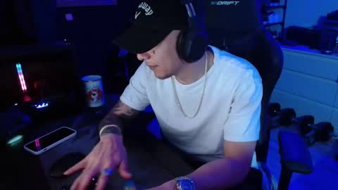 Guayaco  online show from March 26, 3:17 pm