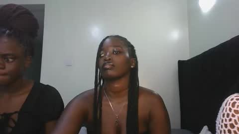 Snapshot of gud_lunah chatting on April 28, 9:31 pm lunah online show from April 28, 9:31 pm