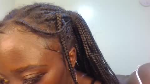 Snapshot of gud_lunah chatting on May 19, 7:20 pm lunah online show from May 19, 7:20 pm