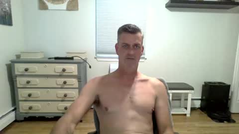 Snapshot of gudguy2025 chatting on July 6, 1:52 pm gudguy2025 online show from July 6, 1:52 pm