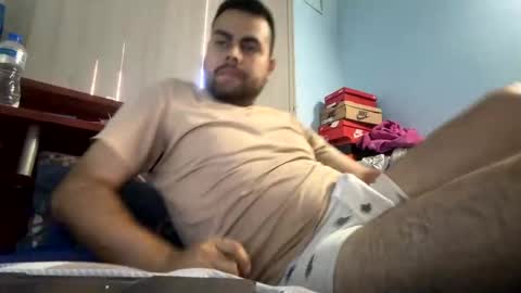 guille97py online show from November 6, 4:08 pm