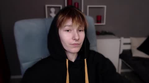 guitarandangell online show from February 26, 2:38 pm