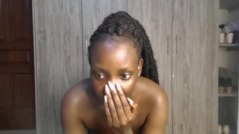 Miss Incredible online show from January 9, 10:41 pm