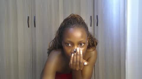 Miss Incredible online show from February 19, 12:01 pm