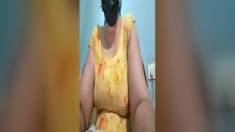 Snapshot of gurleen_kaur69 chatting on July 2, 9:59 am gurleen_kaur69 online show from July 2, 9:59 am