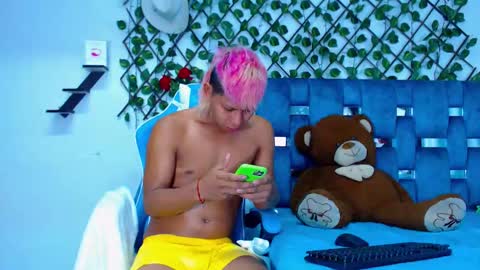 Snapshot of gurxxxt chatting on January 12, 1:58 pm Hakim online show from January 12, 1:58 pm