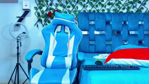 Snapshot of gurxxxt chatting on January 16, 4:17 am Hakim online show from January 16, 4:17 am