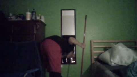 Snapshot of gustavo0110 chatting on December 26, 10:05 am GusGus online show from December 26, 10:05 am