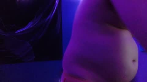 Snapshot of gutlvr chatting on December 20, 7:12 am gutlvr online show from December 20, 7:12 am