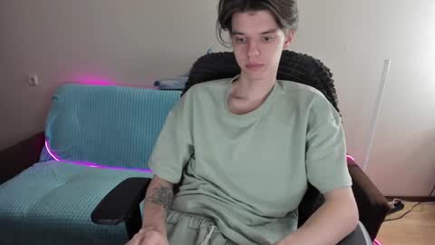 guy_liam1 online show from February 11, 12:58 pm