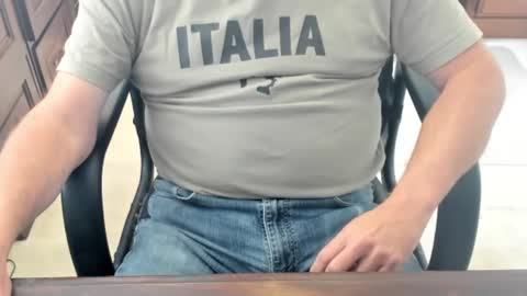 Guy online show from November 7, 4:18 pm