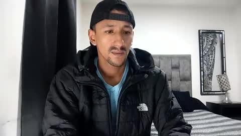 karim online show from February 8, 2:26 am