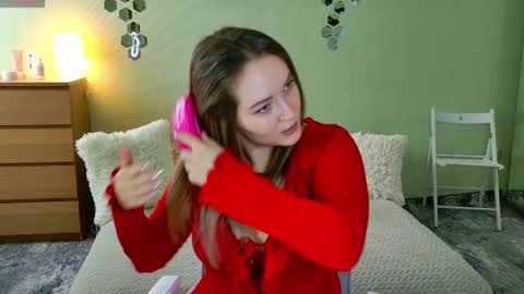 Snapshot of gwen_lady chatting on March 5, 10:11 am Sweety Kitty online show from March 5, 10:11 am