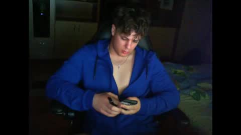 gymguy0505 online show from February 17, 9:10 pm