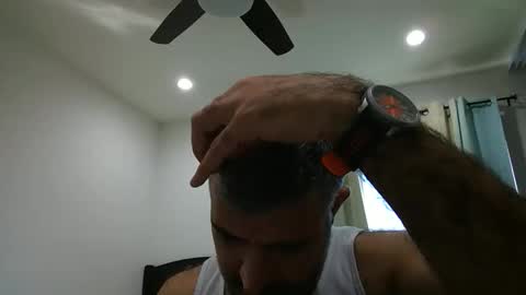 h0nest84 online show from December 16, 8:36 pm