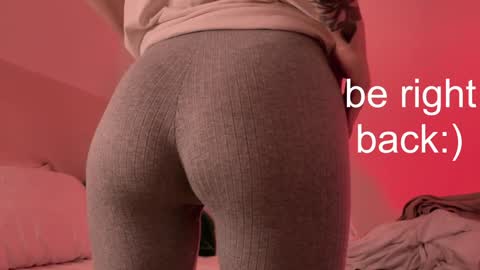 Snapshot of h2h0e chatting on December 30, 6:49 pm Lana online show from December 30, 6:49 pm