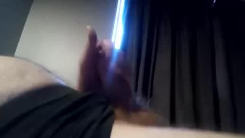 Snapshot of h_rd333 chatting on January 8, 6:52 am h_rd333 online show from January 8, 6:52 am