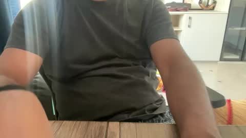 Snapshot of hackervivek chatting on May 19, 8:53 am Indian jhonnysins online show from May 19, 8:53 am