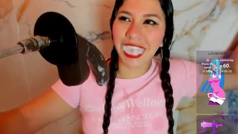 hade_cute2 online show from May 4, 3:19 pm