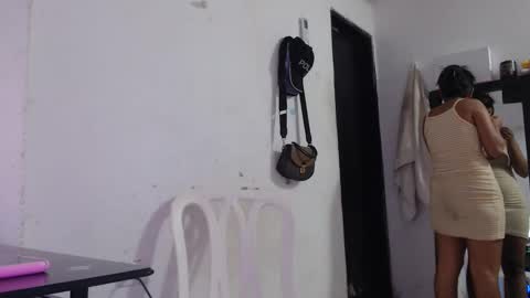 hadesmit1 online show from March 29, 4:40 pm