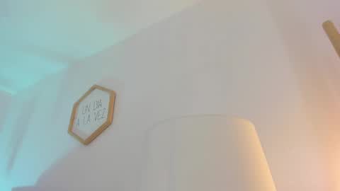 Hadid online show from November 25, 9:26 pm