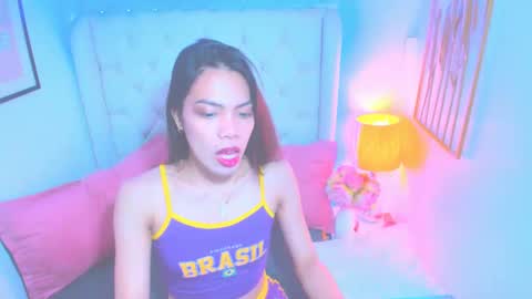 Snapshot of hailee_harper chatting on February 7, 11:45 am HAILEE HORNY online show from February 7, 11:45 am