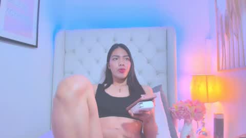 Snapshot of hailee_harper chatting on February 18, 3:21 pm HAILEE HORNY online show from February 18, 3:21 pm