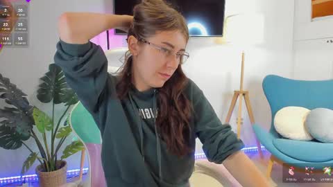 Hailey  Green online show from May 21, 10:39 pm