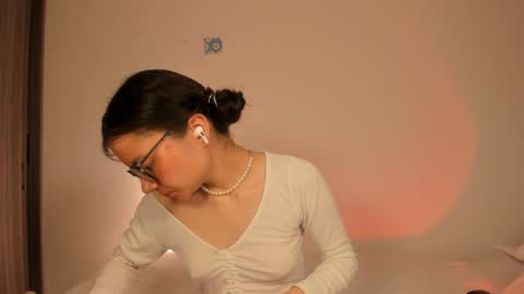 Hailey online show from December 28, 12:57 am