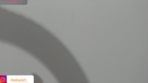 Hailey online show from April 12, 11:32 pm