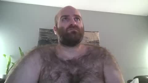 Snapshot of hairiestbear chatting on December 23, 7:50 am Hairiest Bear online show from December 23, 7:50 am