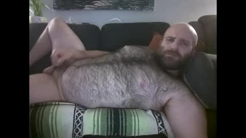 Hairiest Bear online show from May 30, 3:14 am