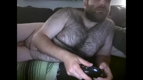 Snapshot of hairiestbear chatting on June 5, 2:51 am Hairiest Bear online show from June 5, 2:51 am