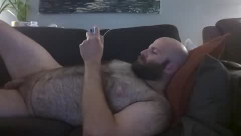 Snapshot of hairiestbear chatting on June 14, 5:53 am Hairiest Bear online show from June 14, 5:53 am