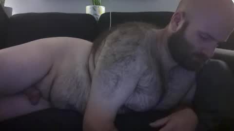 Snapshot of hairiestbear chatting on July 8, 7:02 am Hairiest Bear online show from July 8, 7:02 am
