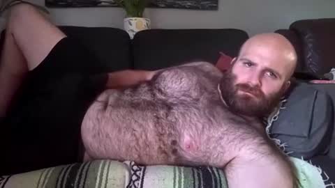 Snapshot of hairiestbear chatting on July 31, 8:30 pm Hairiest Bear online show from July 31, 8:30 pm