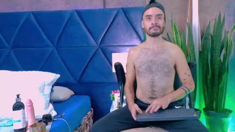 H A I R Y D I A M O N D online show from October 25, 5:26 am